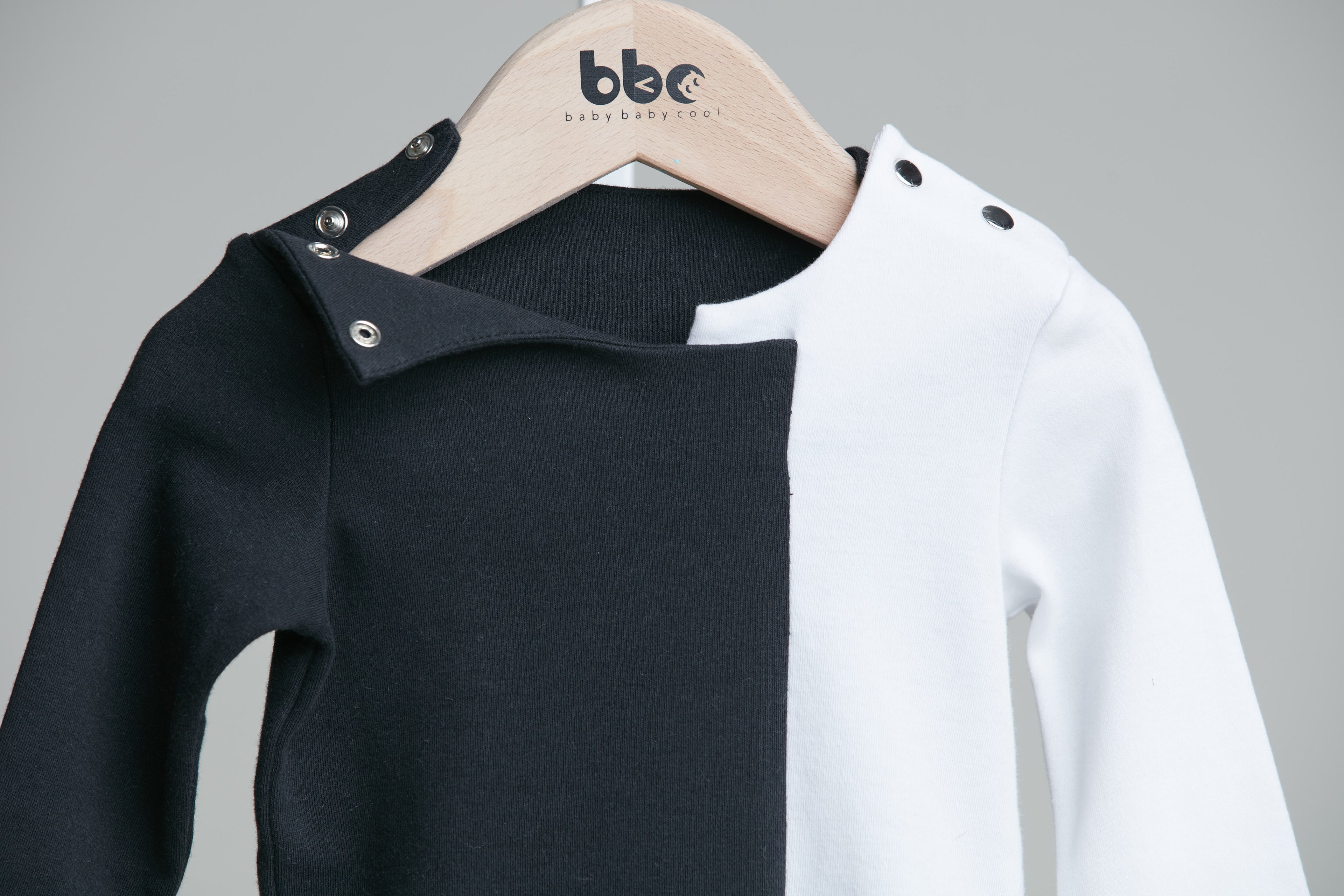 Main | Toddler asymmetrical two-tone bodysuit | Paneled | 100% organic cotton