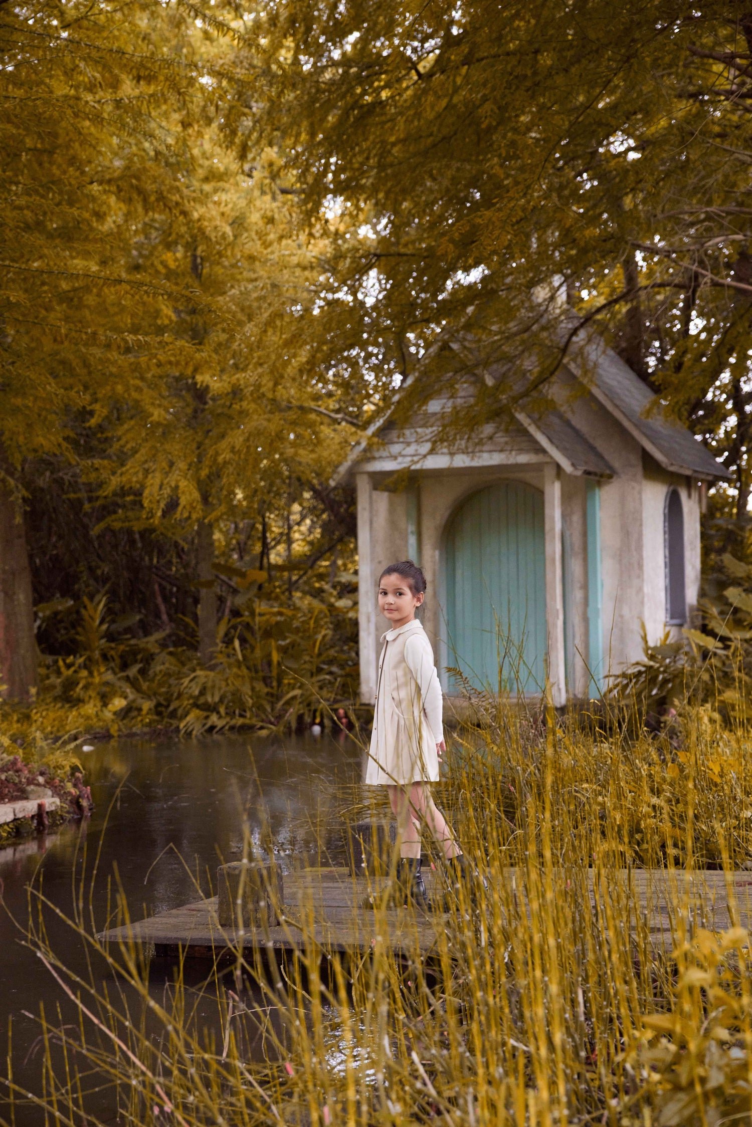 Luxury | 女童 蝴蝶花瓣領開襟背心裙 | 抽皺