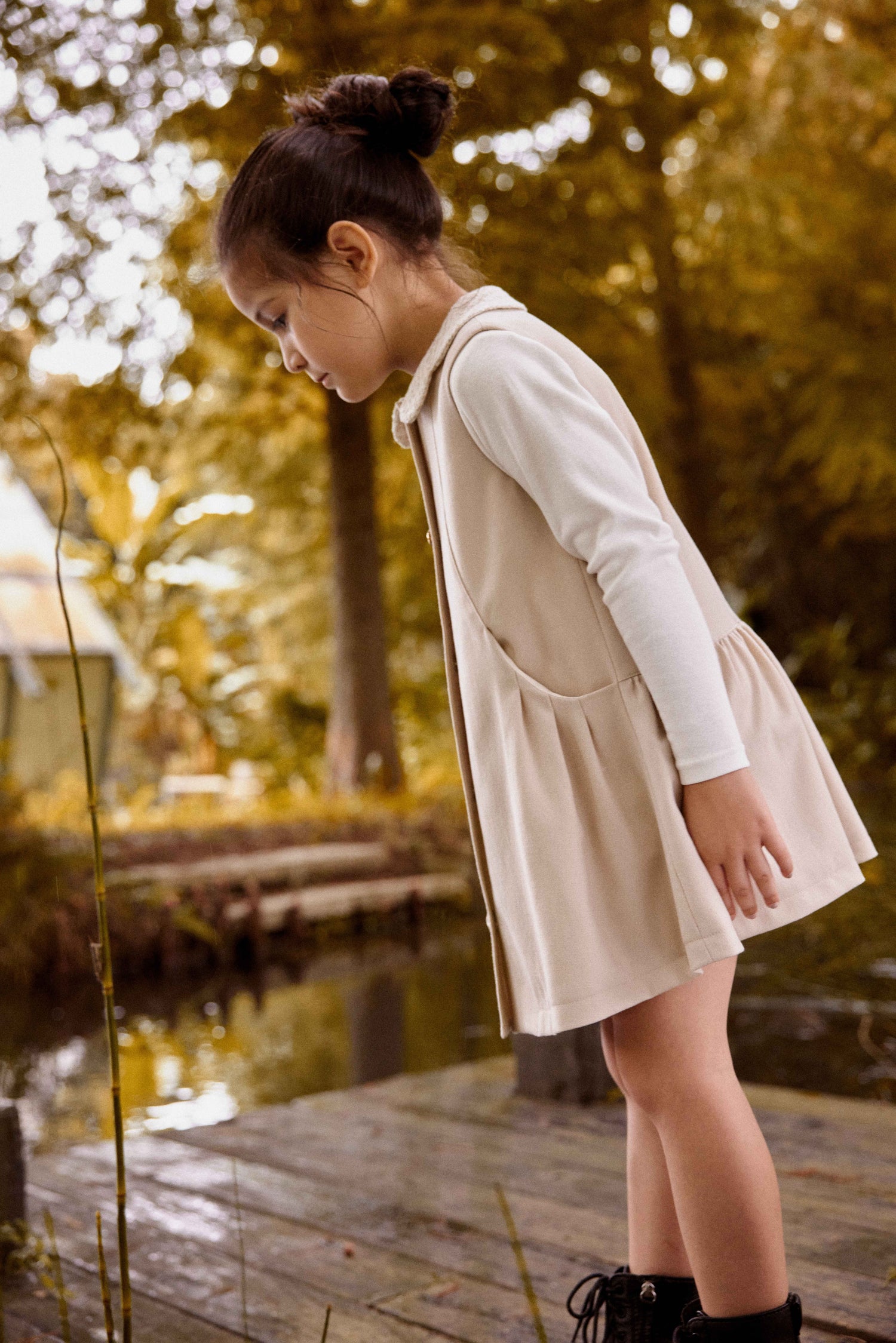 Luxury | 女童 蝴蝶花瓣領開襟背心裙 | 抽皺