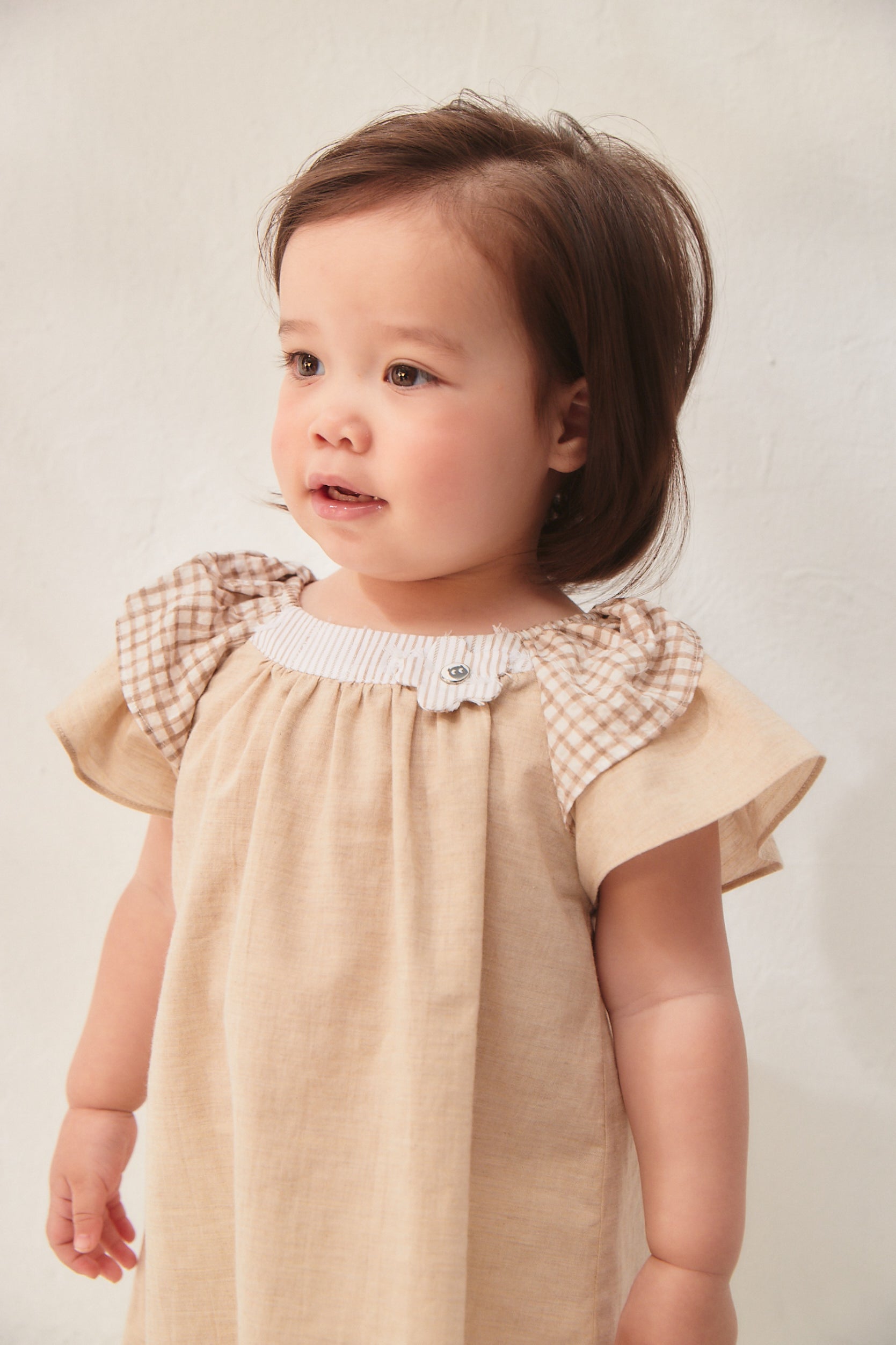 Main | 幼兒 Vichy 小花胸章立體袖洋裝 | 花朵 格紋 袖型設計 | 100% 有機棉
