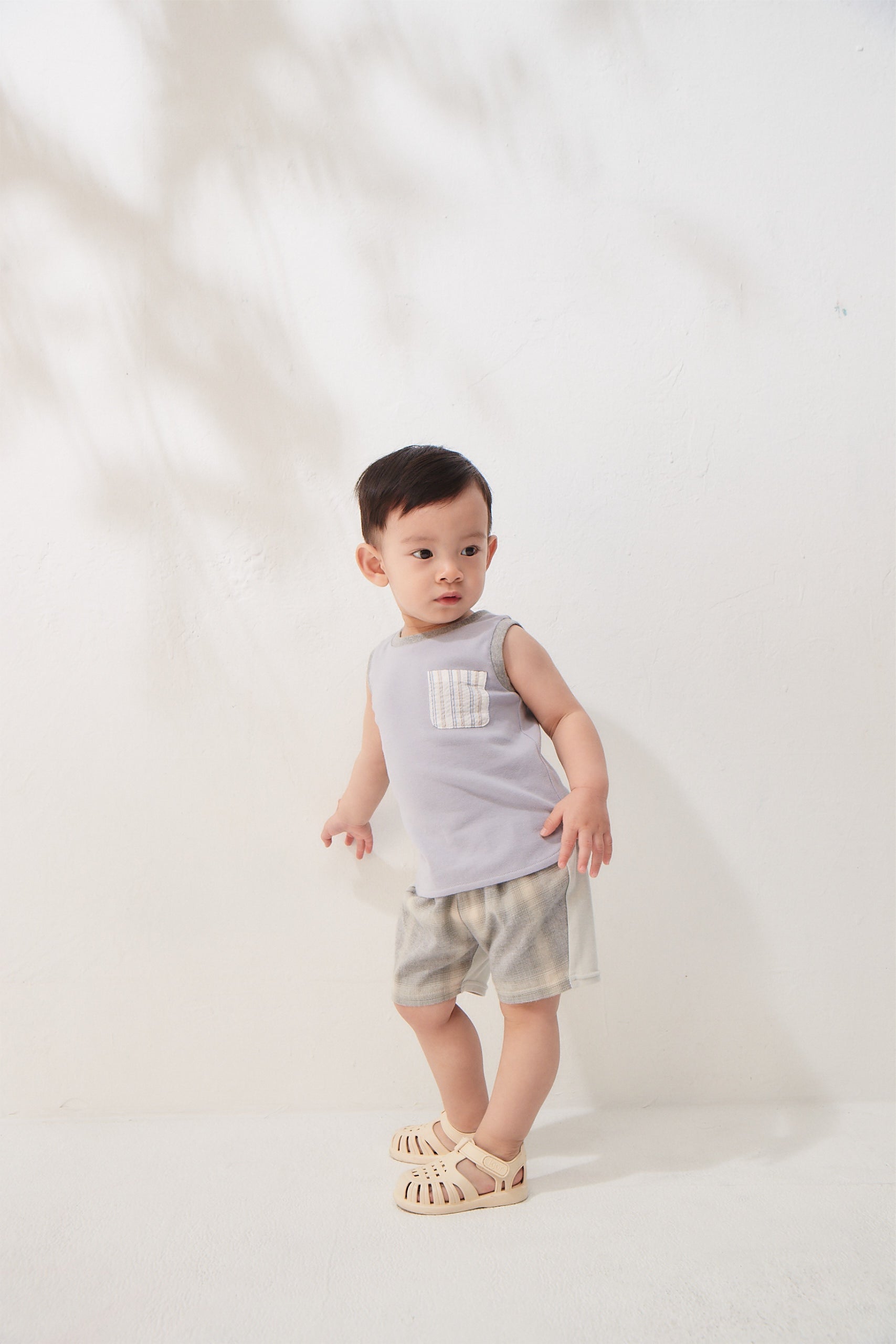 Main | 幼兒 時尚休閒短褲 | 拼接 運動風 格紋 | 100% 有機棉