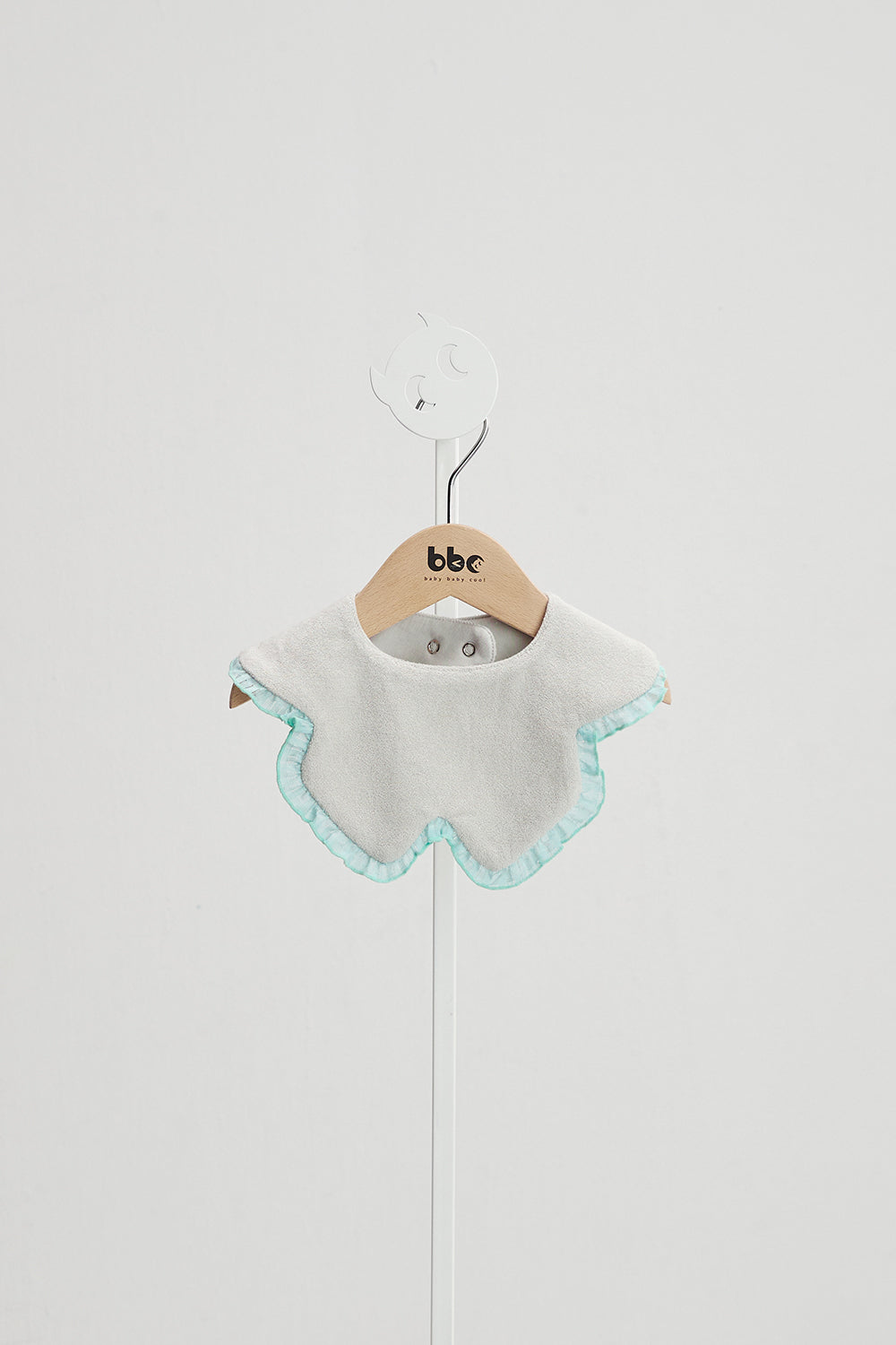 Main | Elegant butterfly bib for toddlers | Lotus leaf patchwork | 100% organic cotton