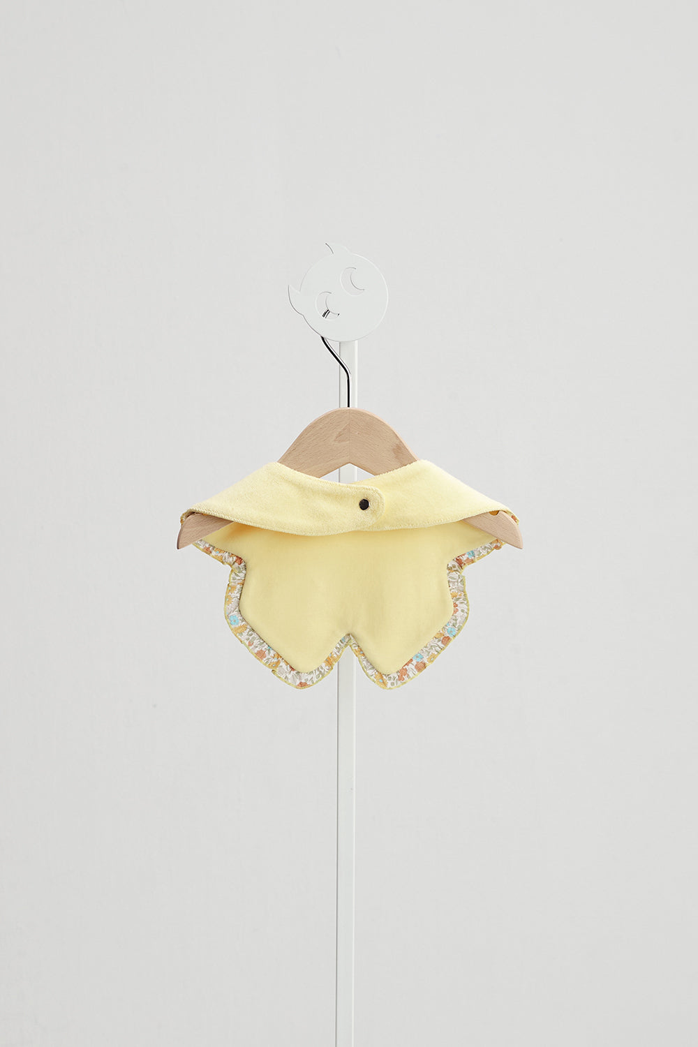 Main | Elegant butterfly bib for toddlers | Lotus leaf patchwork | 100% organic cotton