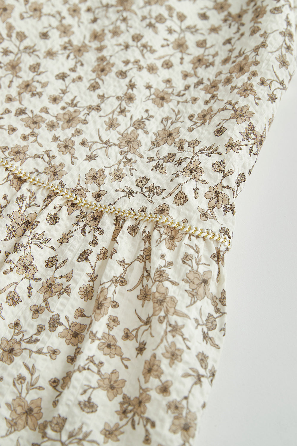 Luxury | 女童 Floral 優雅繁花背心洋裝 | 小圓領 織帶 細摺