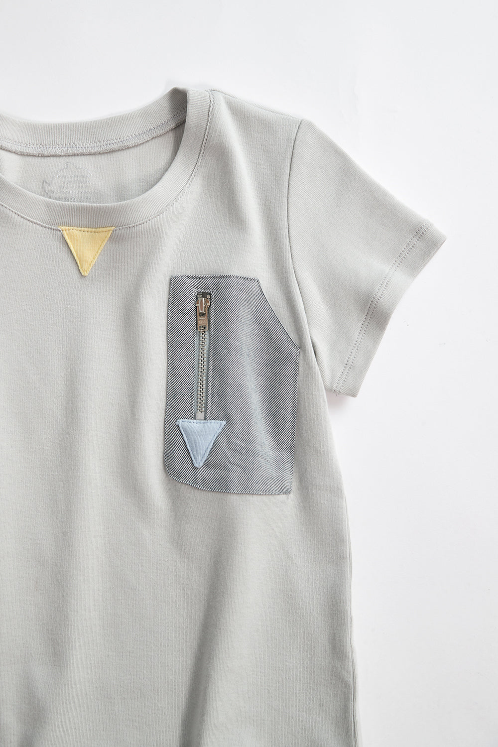Colorblock zip pocket top