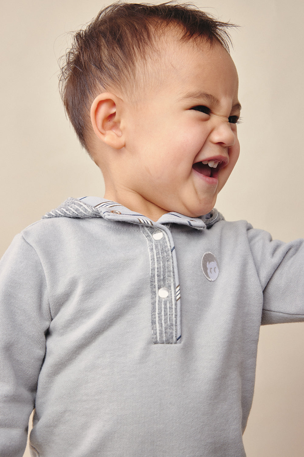 Main | 幼兒 Warm Hug拼接帽Tee | 長袖拼接 運動風 連帽設計 | 100%有機棉