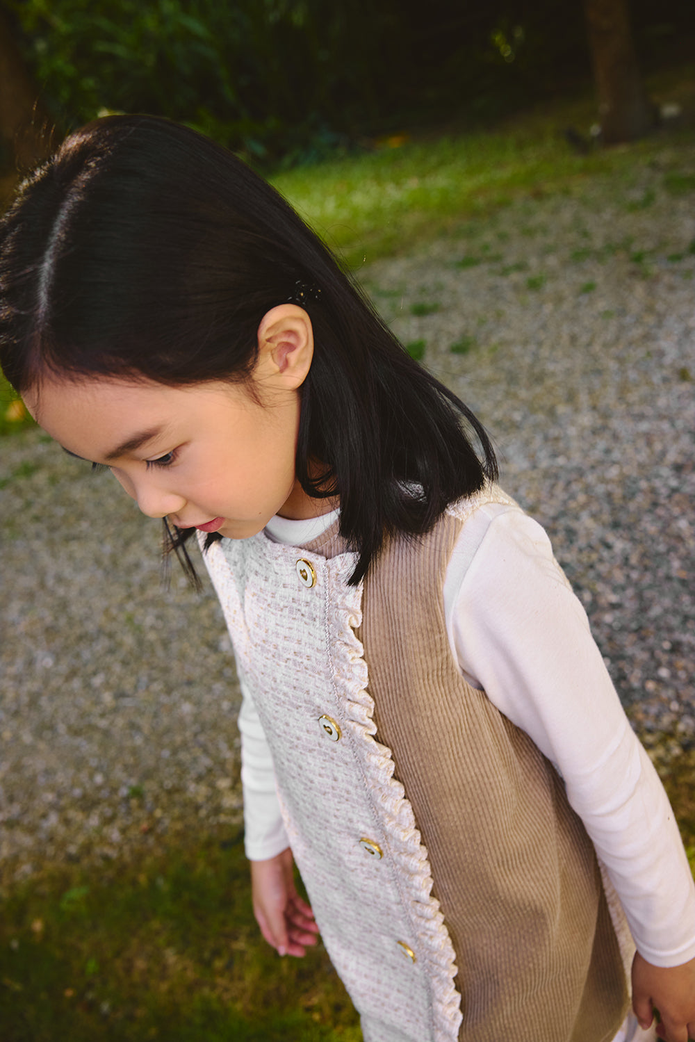 【預購】Luxury | 女童 Frosted Knit背心洋裝 | 無袖毛呢拼接 荷葉 小圓領