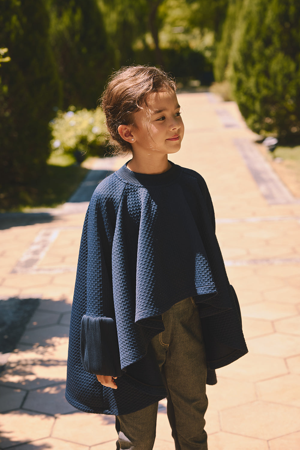 【預購】Luxury | 女童 前短後長泡泡袖上衣 | 長袖荷葉 多層次 袖型設計