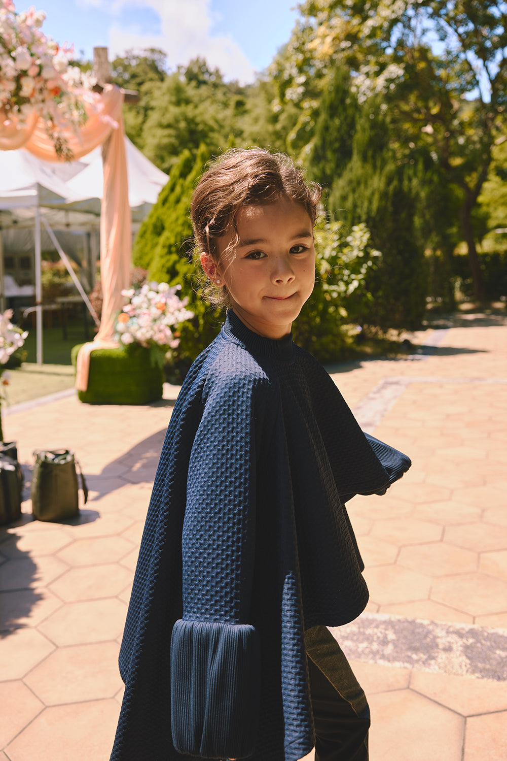 【預購】Luxury | 女童 前短後長泡泡袖上衣 | 長袖荷葉 多層次 袖型設計