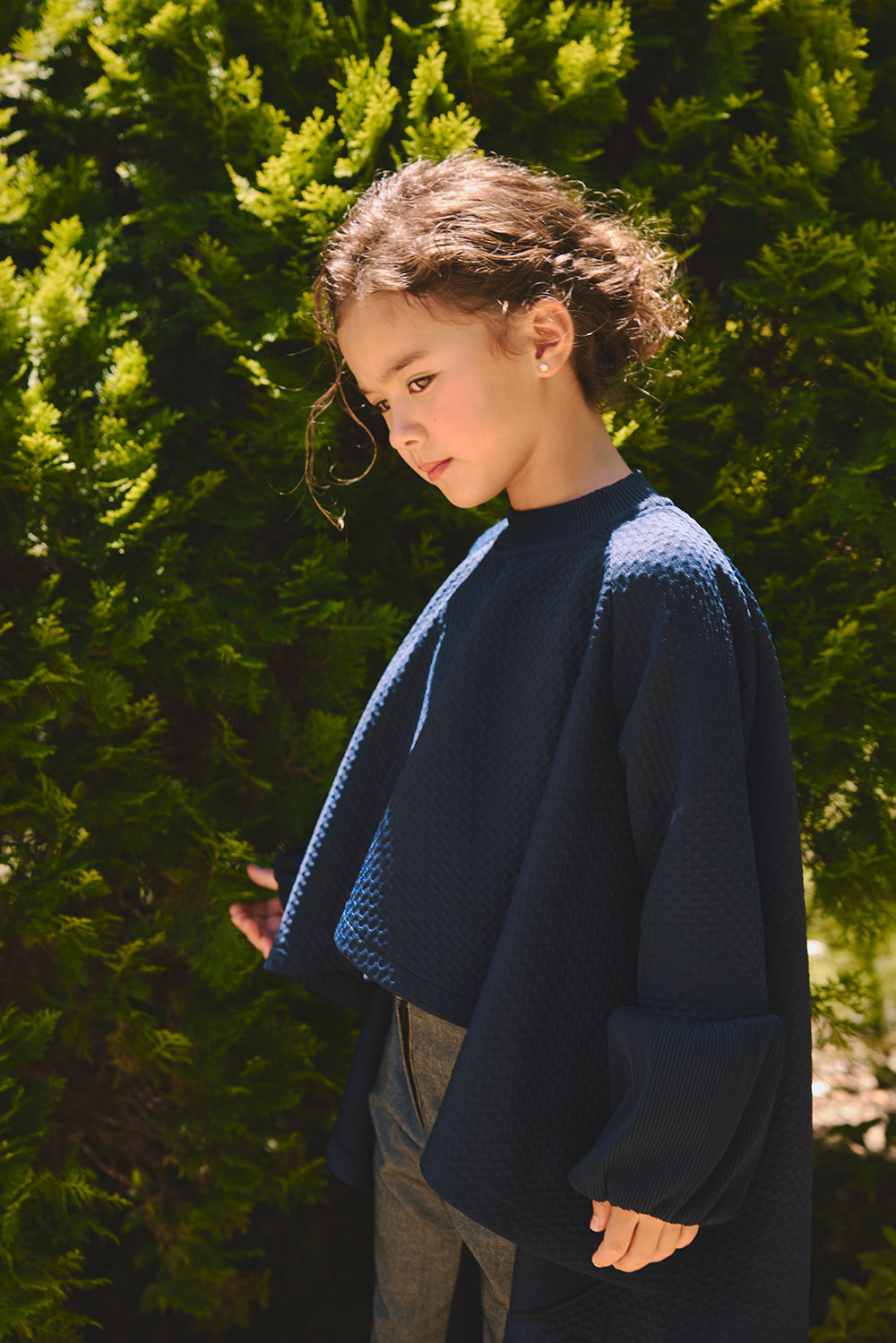 【預購】Luxury | 女童 前短後長泡泡袖上衣 | 長袖荷葉 多層次 袖型設計