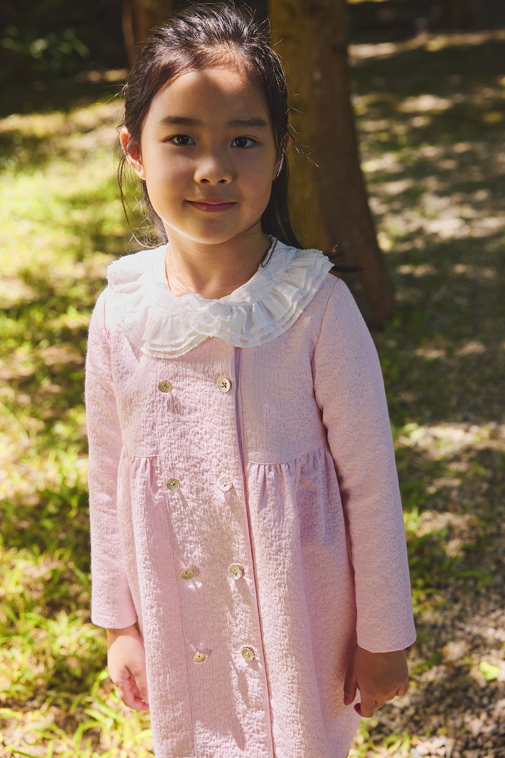 【預購】Luxury | 女童 Frill Fairy排釦洋裝 | 長袖荷葉 雙領 紋理面料