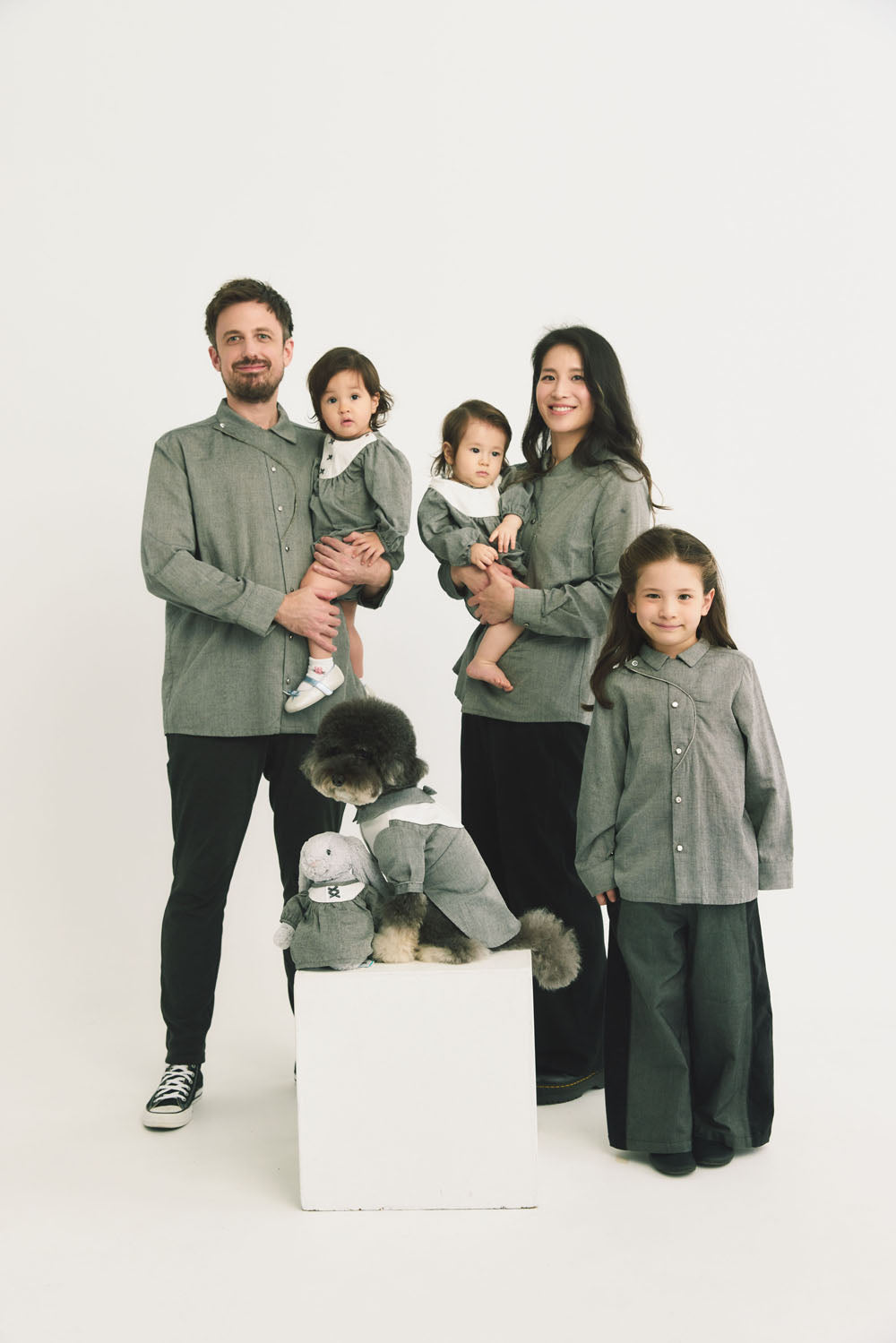 Main | 女士 Avery 微收腰斜襟金屬織帶長袖襯衫