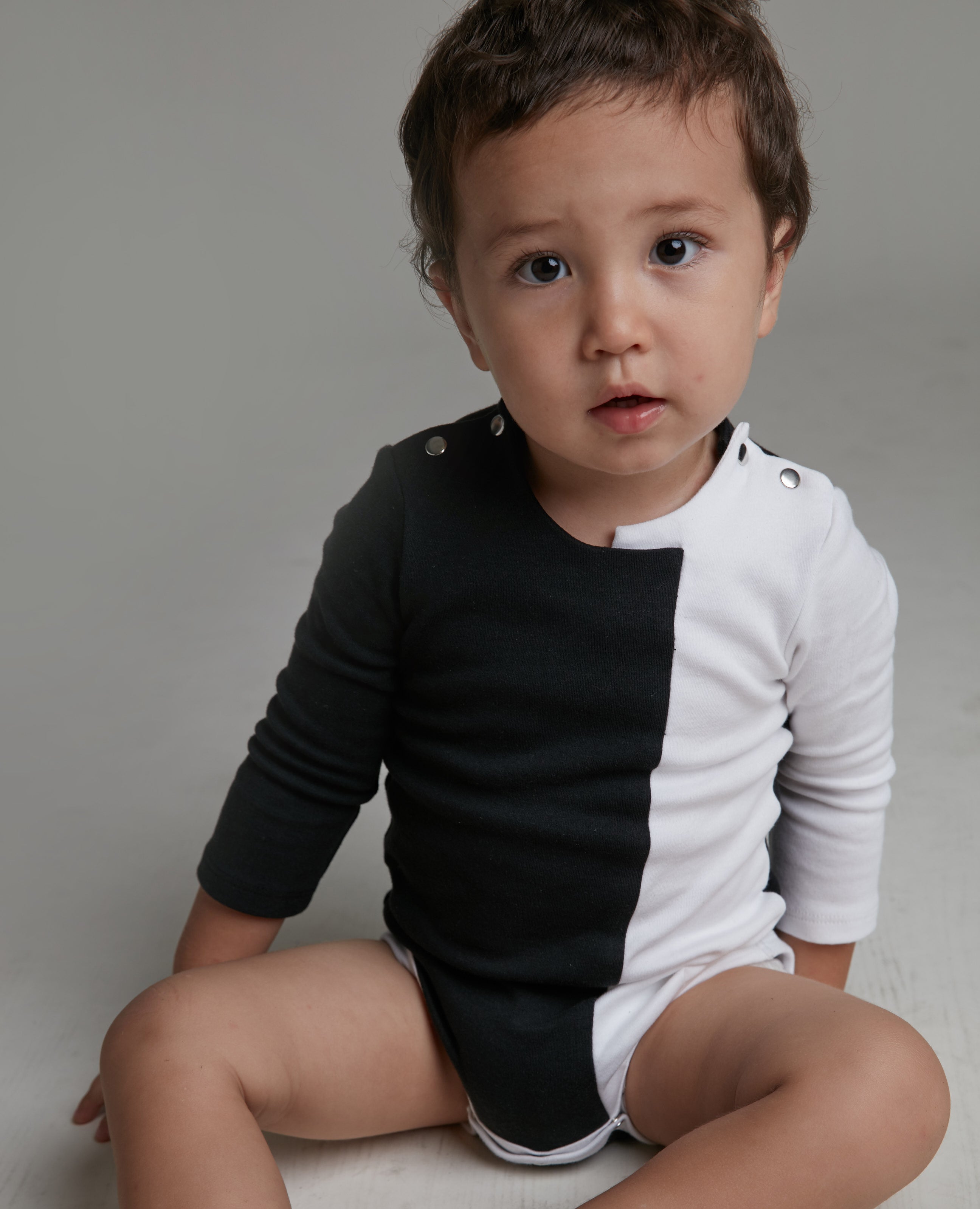 Main | Toddler asymmetrical two-tone bodysuit | Paneled | 100% organic cotton