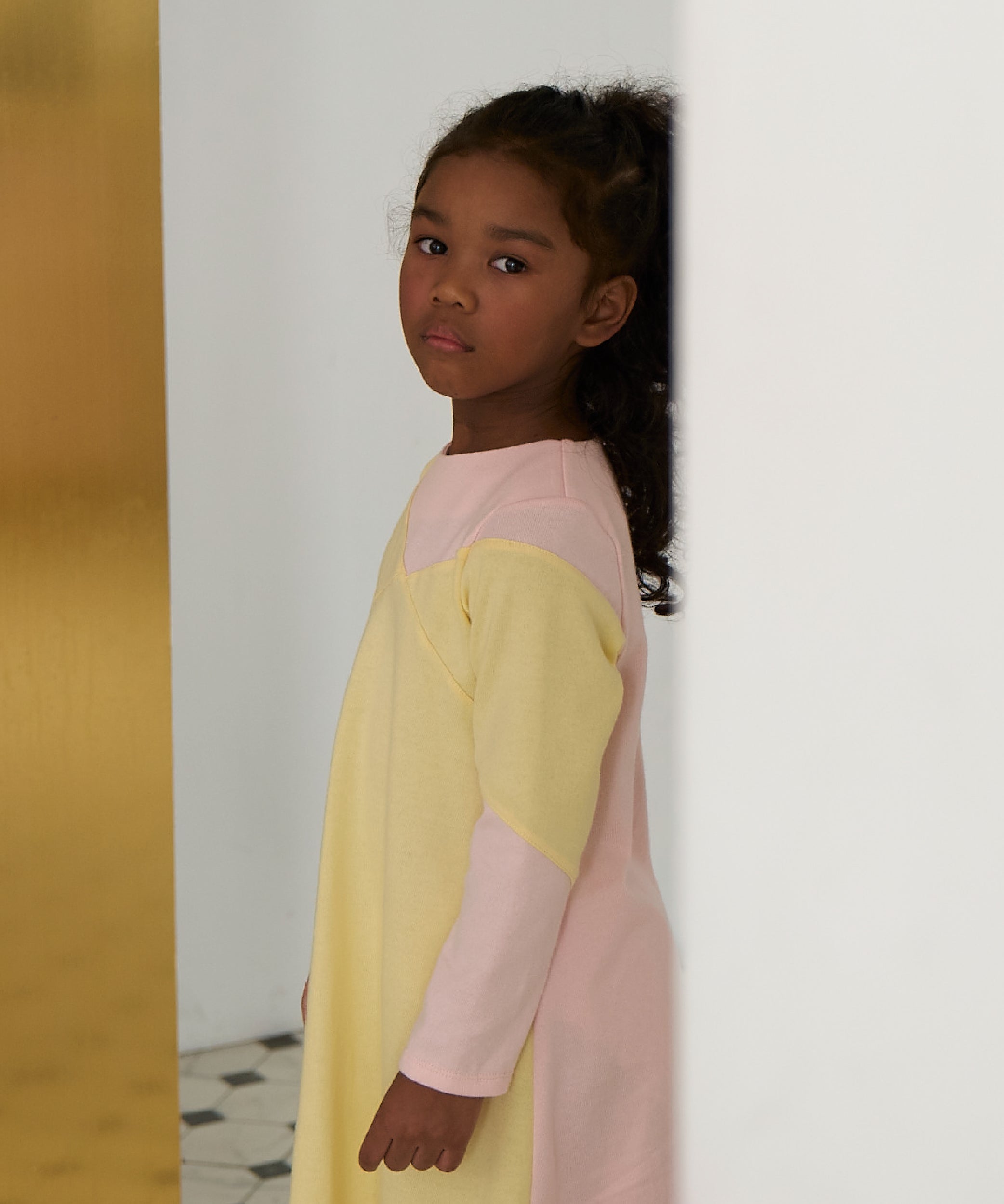 Main | 女童 Cramen herrera系列:光彩熠熠幾何剪接洋裝 | 拼接 | 100% 有機棉