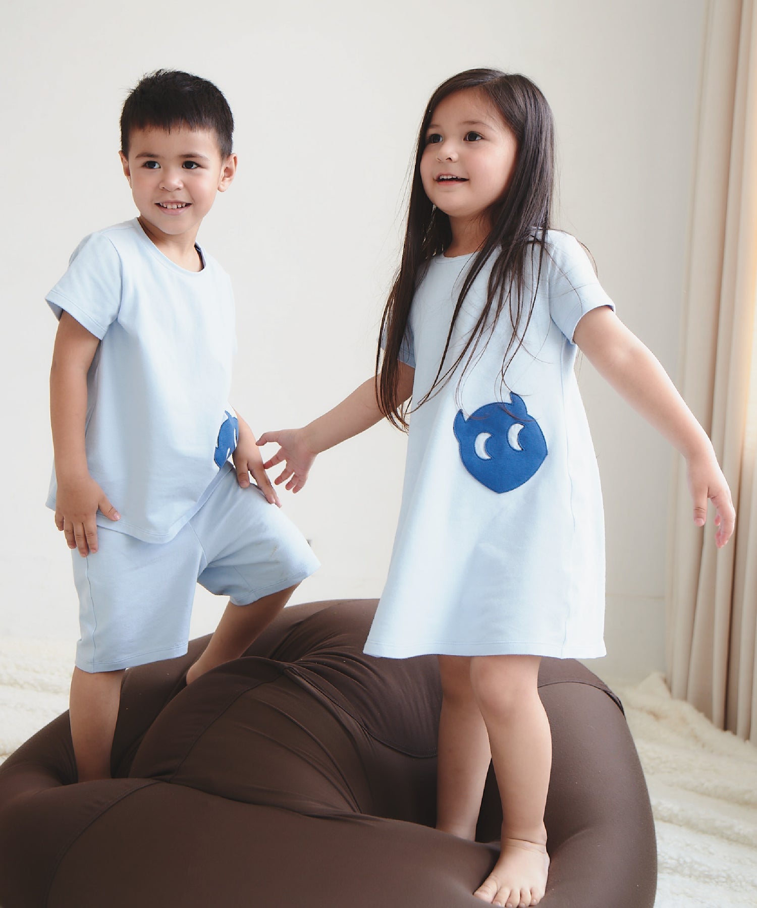 Basic | 兒童 小精靈居家連身裙-大童 | 小精靈 Logo