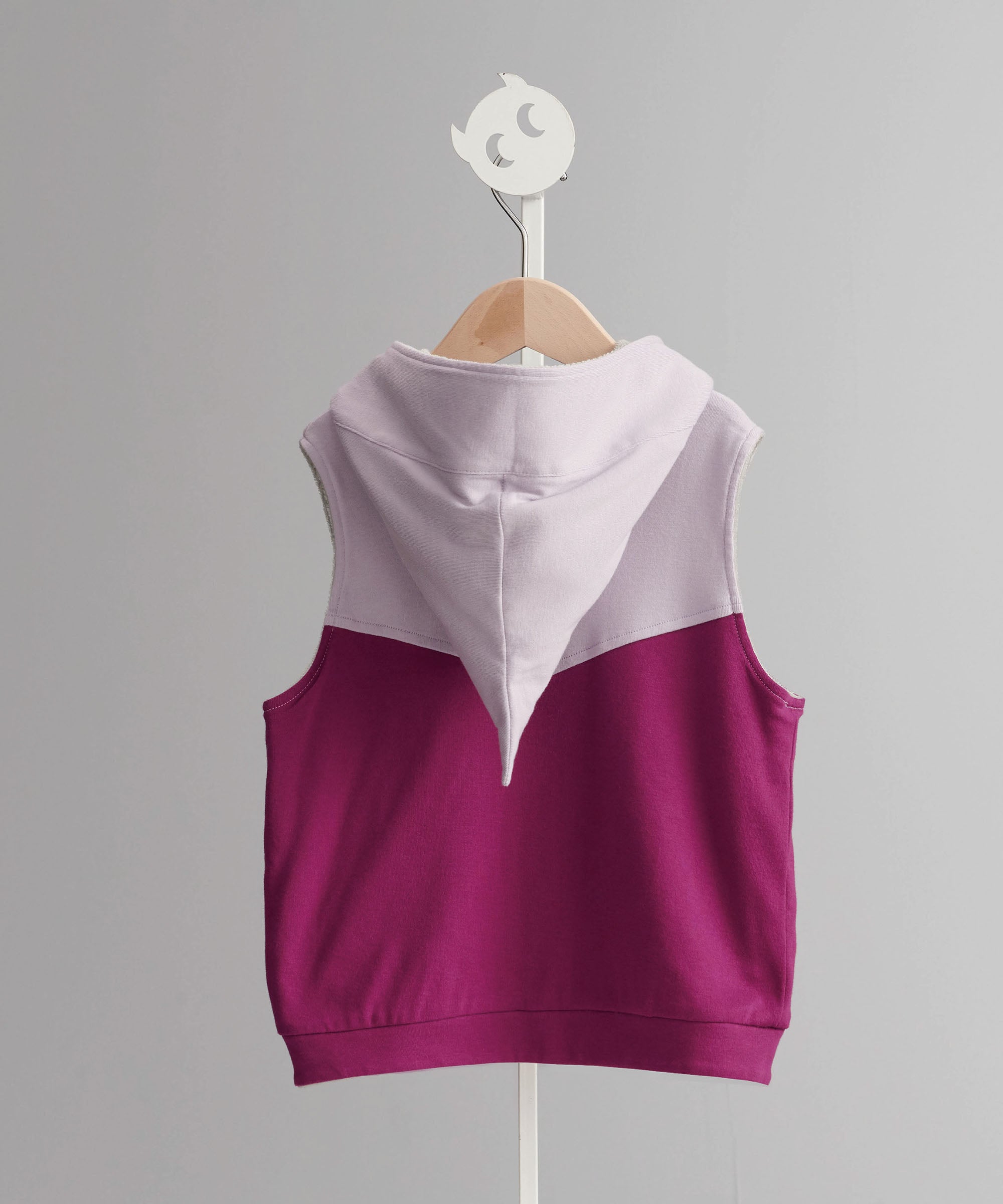 Main | 兒童 雙面穿小精靈背心 | 小精靈 Logo | 100% 有機棉