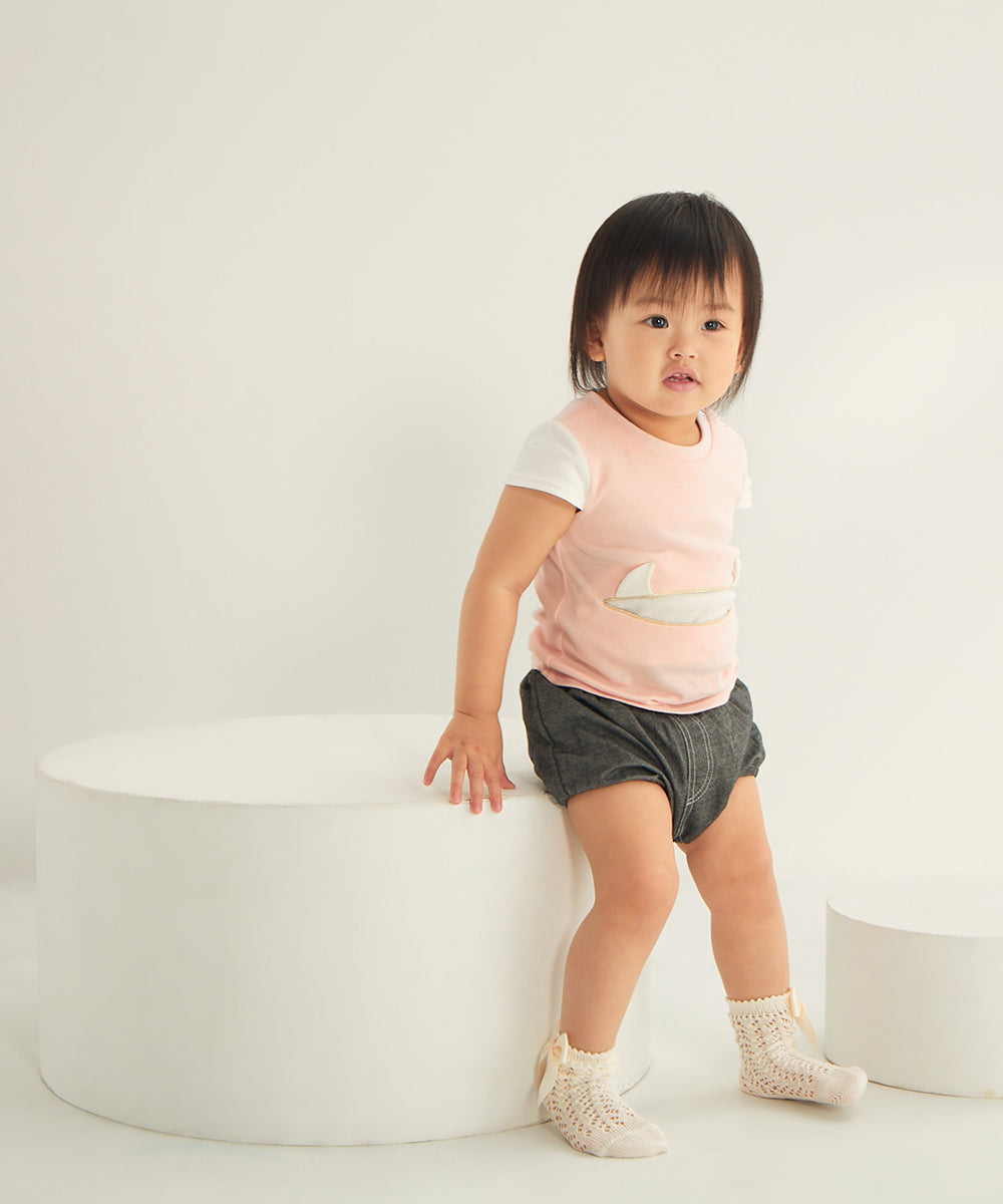 Main | 幼兒 Hide and seek小精靈口袋上衣 | 小精靈 Logo | 100% 有機棉