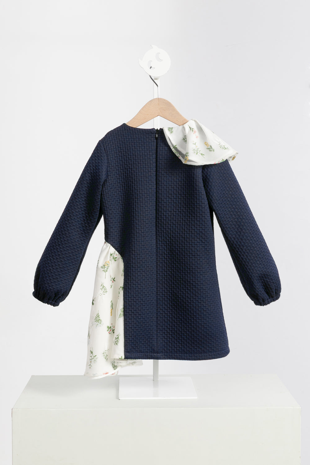 【預購】Luxury | 女童 翩翩花舞小洋裝 | 長袖紋理面料 花朵 拼接