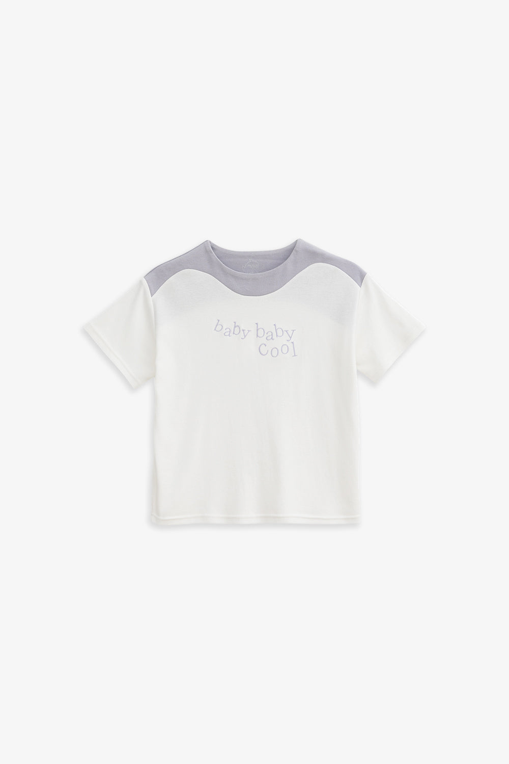 【預購】Main | 男童 Modern 拼接LOGO刺繡 立體剪裁T-shirt 上衣 | 100％有機棉