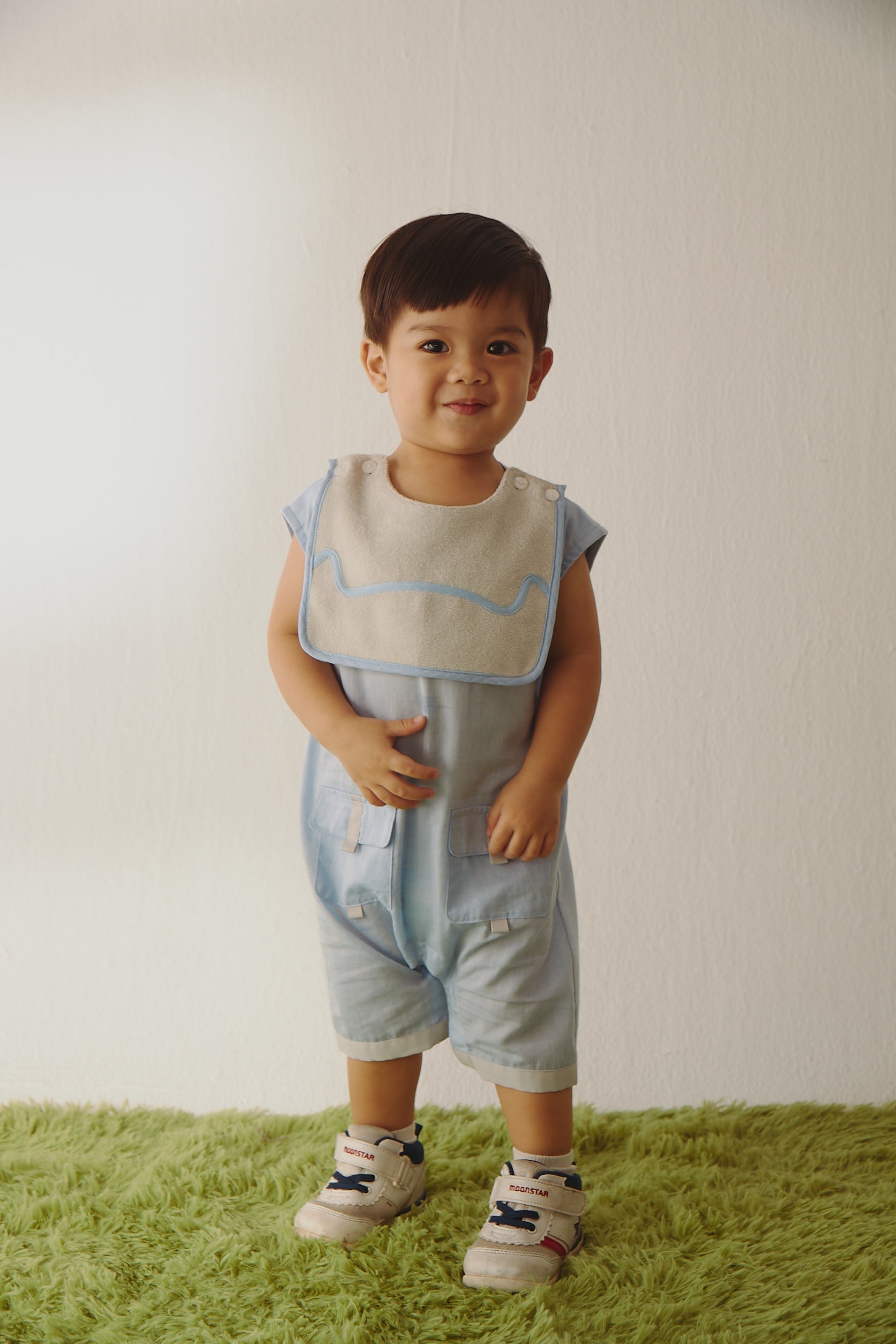 Main | 幼兒 小精靈織帶圍兜兔裝 | 小精靈 Logo | 100% 有機棉