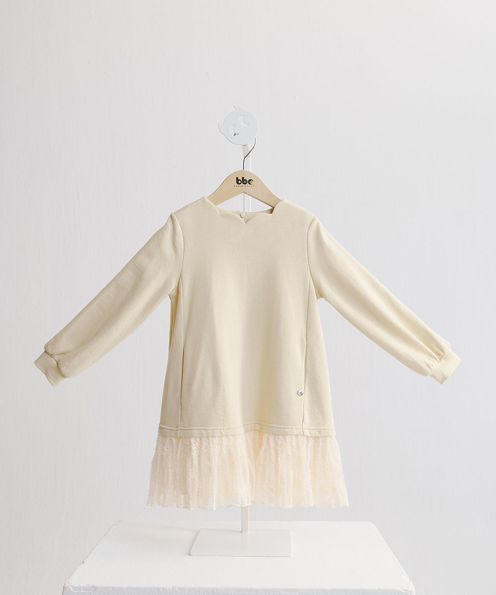 Main | Girls&