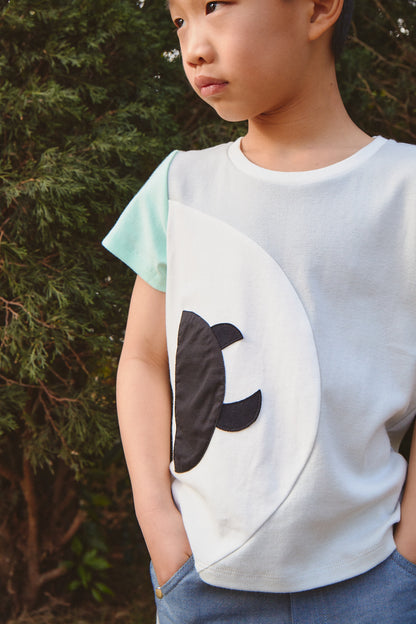 Main | 男童 Carmen Herrera 字母拼接遊樂園D | 拼接 小精靈 Logo | 100% 有機棉