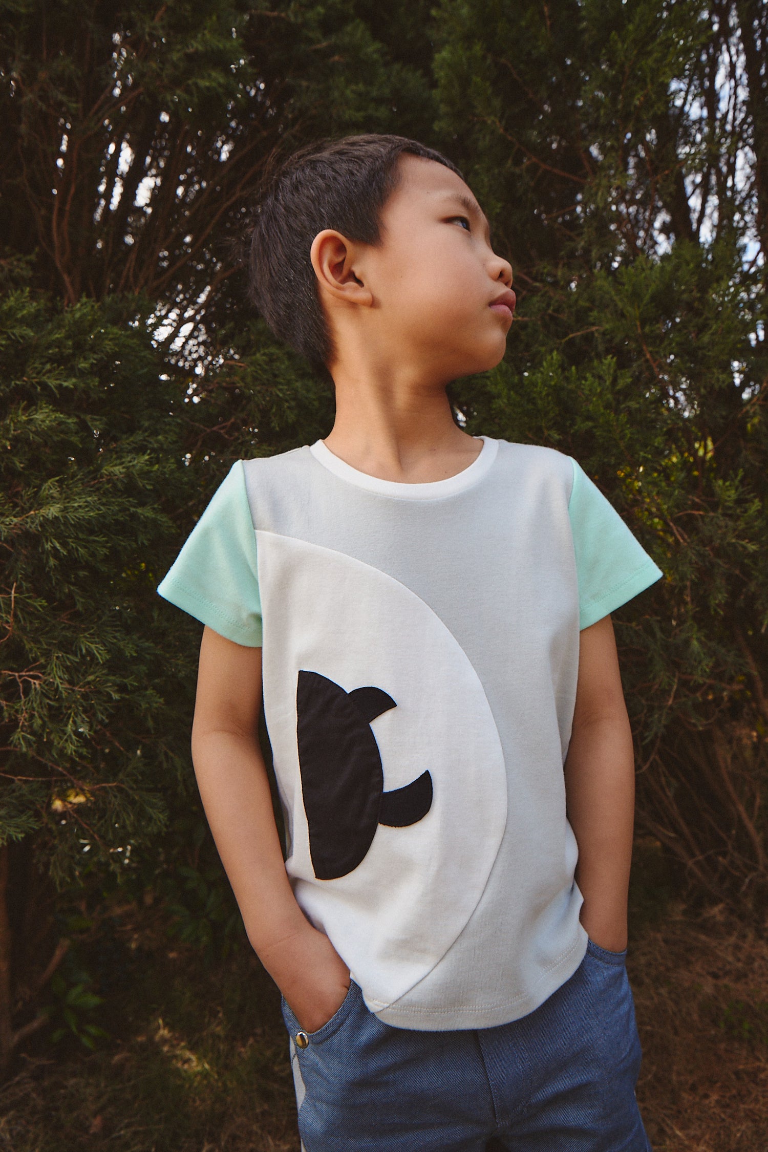 Main | 男童 Carmen Herrera 字母拼接遊樂園D | 拼接 小精靈 Logo | 100% 有機棉