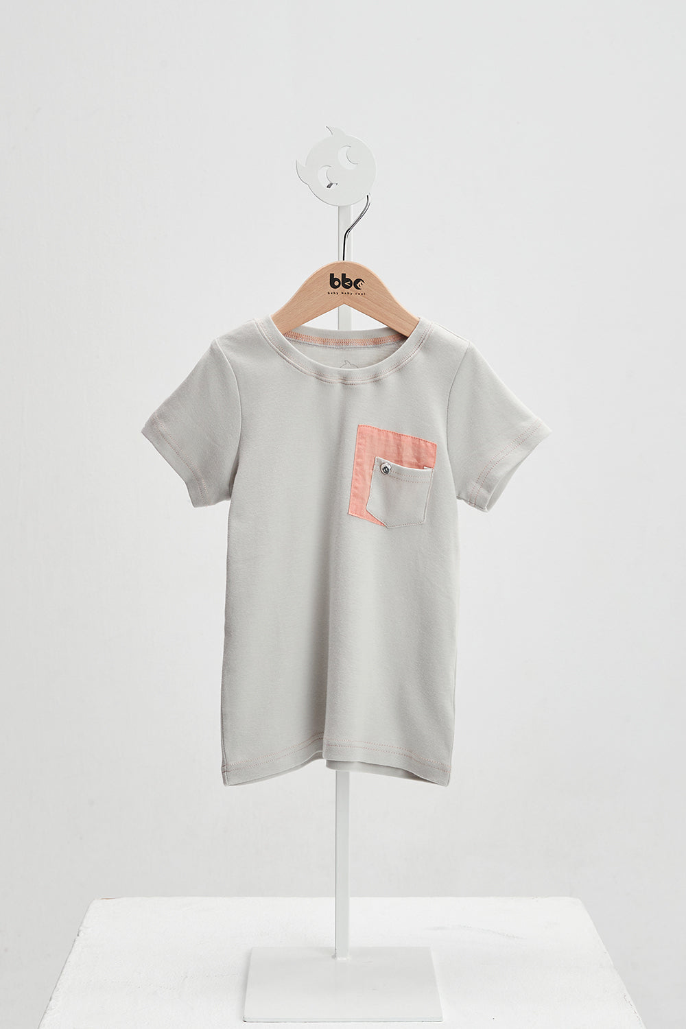 Main | 男童 Carmen Herrera 雙層口袋 T-shirt | 拼接 口袋設計 小精靈 Logo | 100% 有機棉