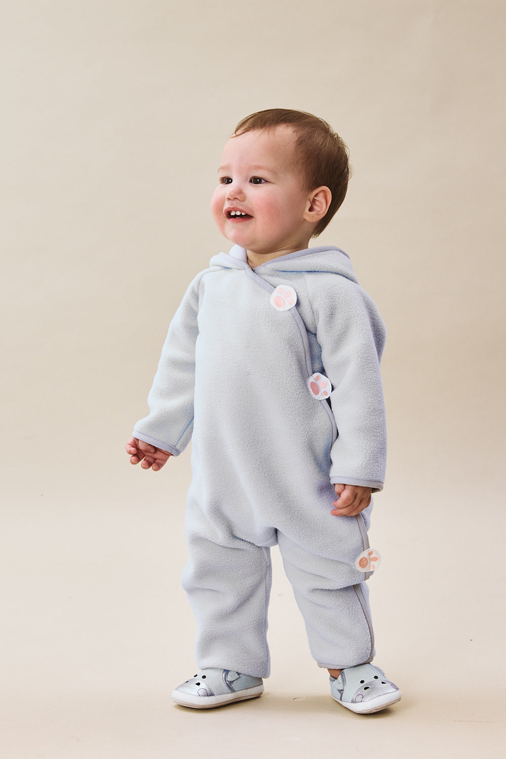 Luxury | 幼兒 Little Hopper 連帽斜開雪狼足跡刺繡長袖連身兔裝