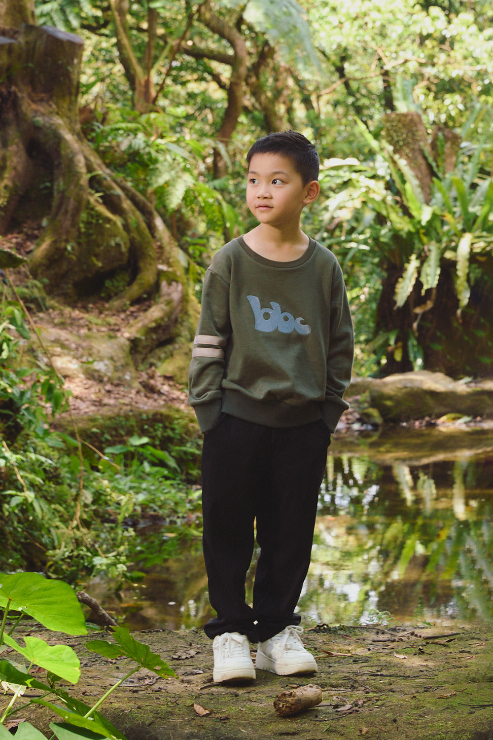 Main | 男童 The Little Wanderer 運動織帶刺繡長袖上衣