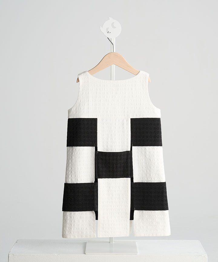 Main | Girls&