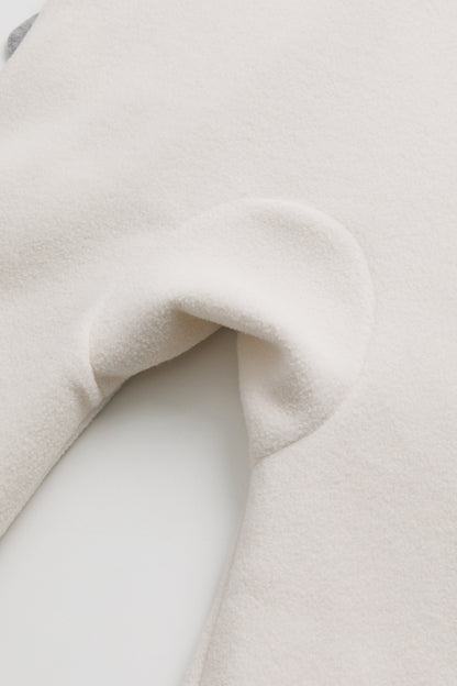 Luxury | 幼兒 Little Hopper 連帽斜開雪狼足跡刺繡長袖連身兔裝