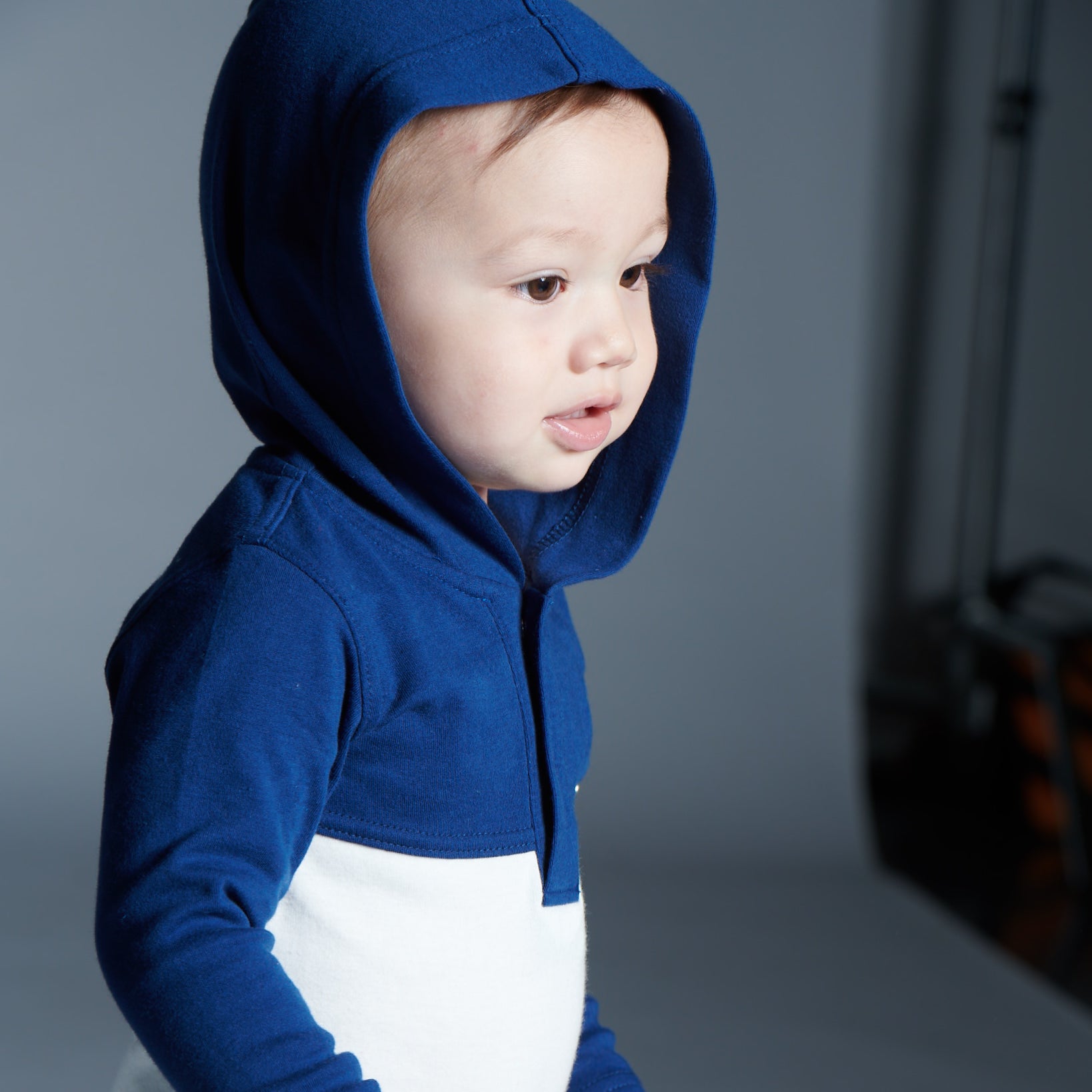 Main | Toddler sports hooded bodysuit | paneled | 100% organic cotton