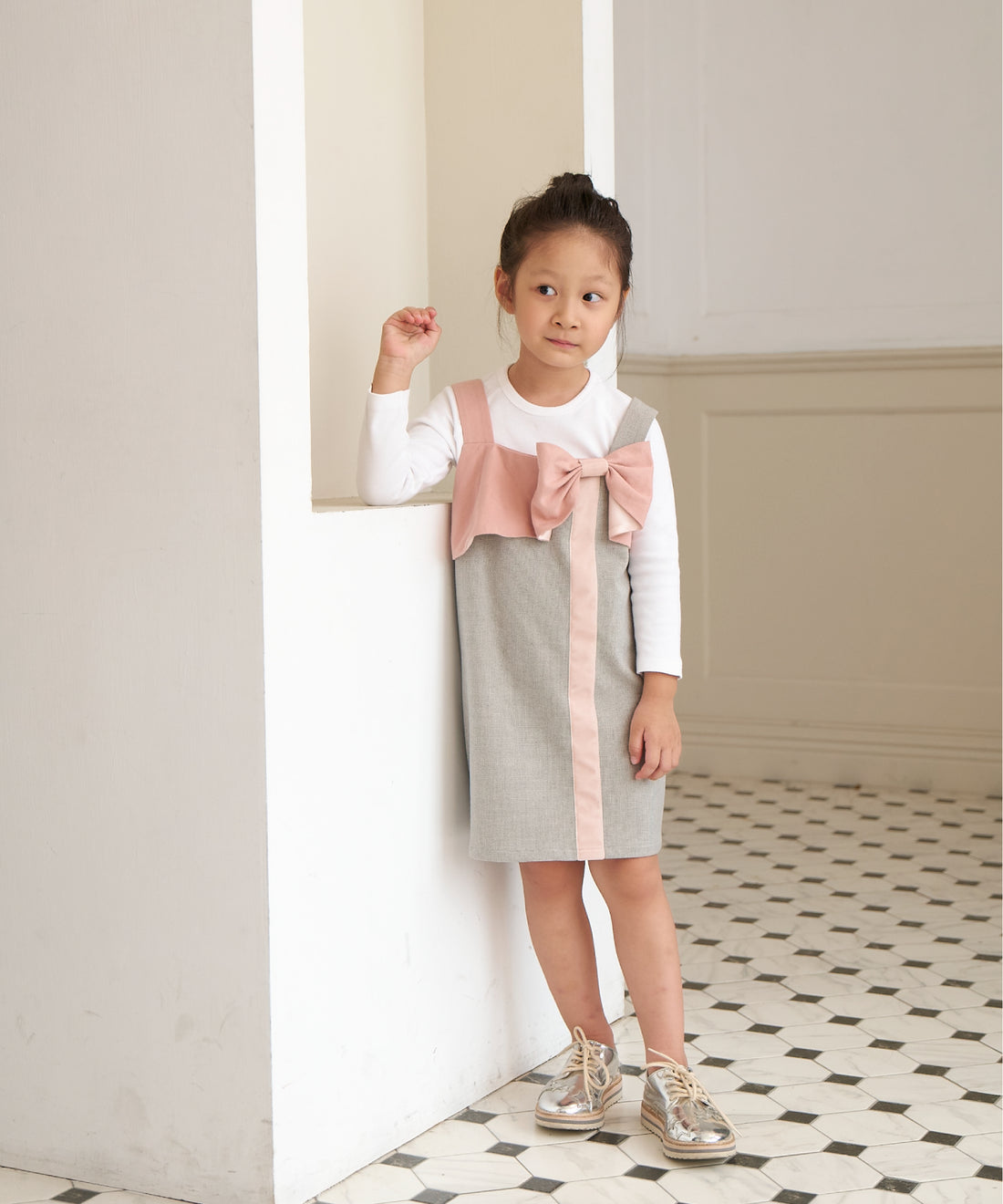 Chanson suspender dress