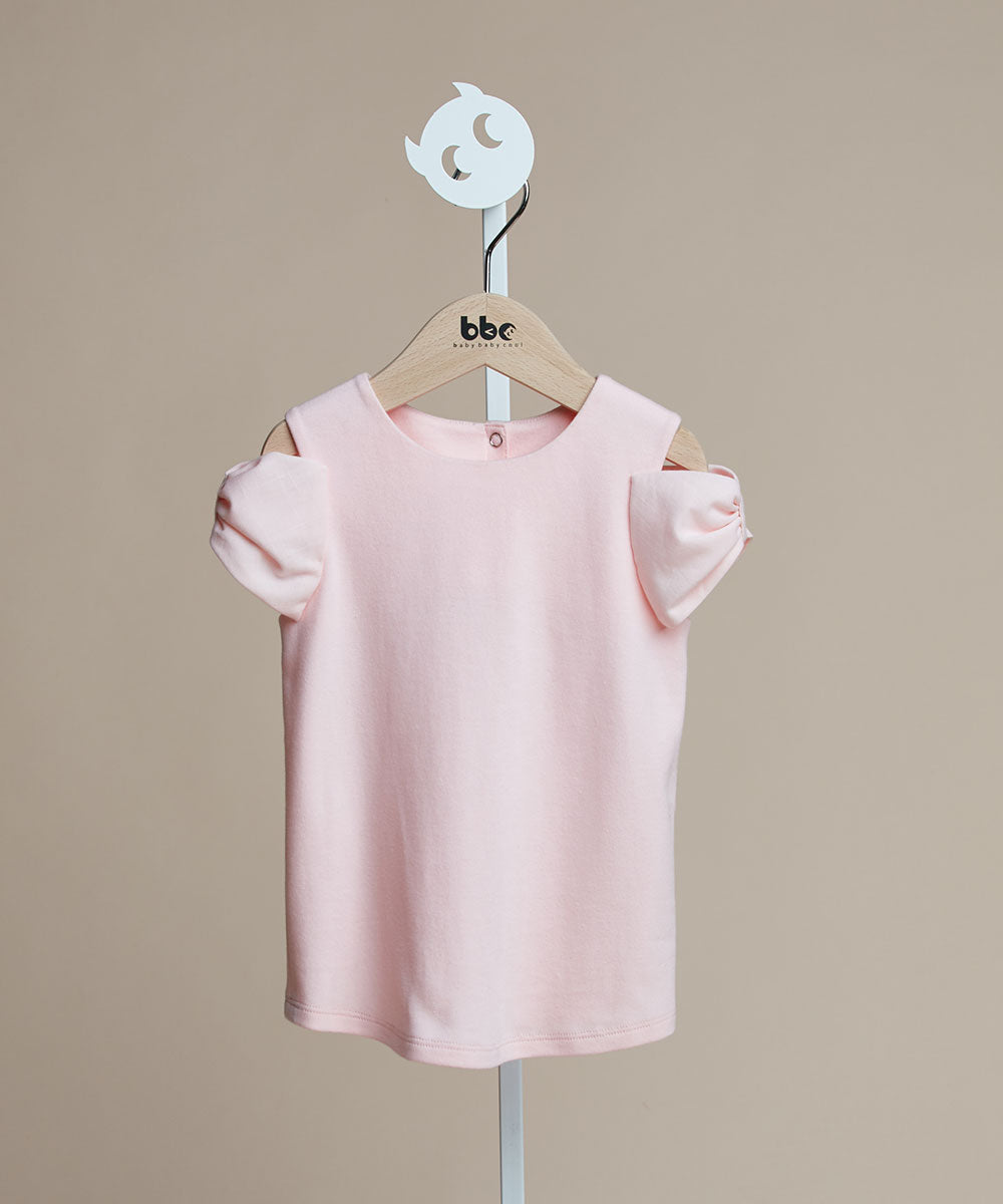 Three-dimensional bow off-shoulder top
